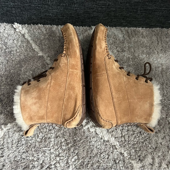 UGG Chickaree booties SN 1007716 - Picture 6 of 10